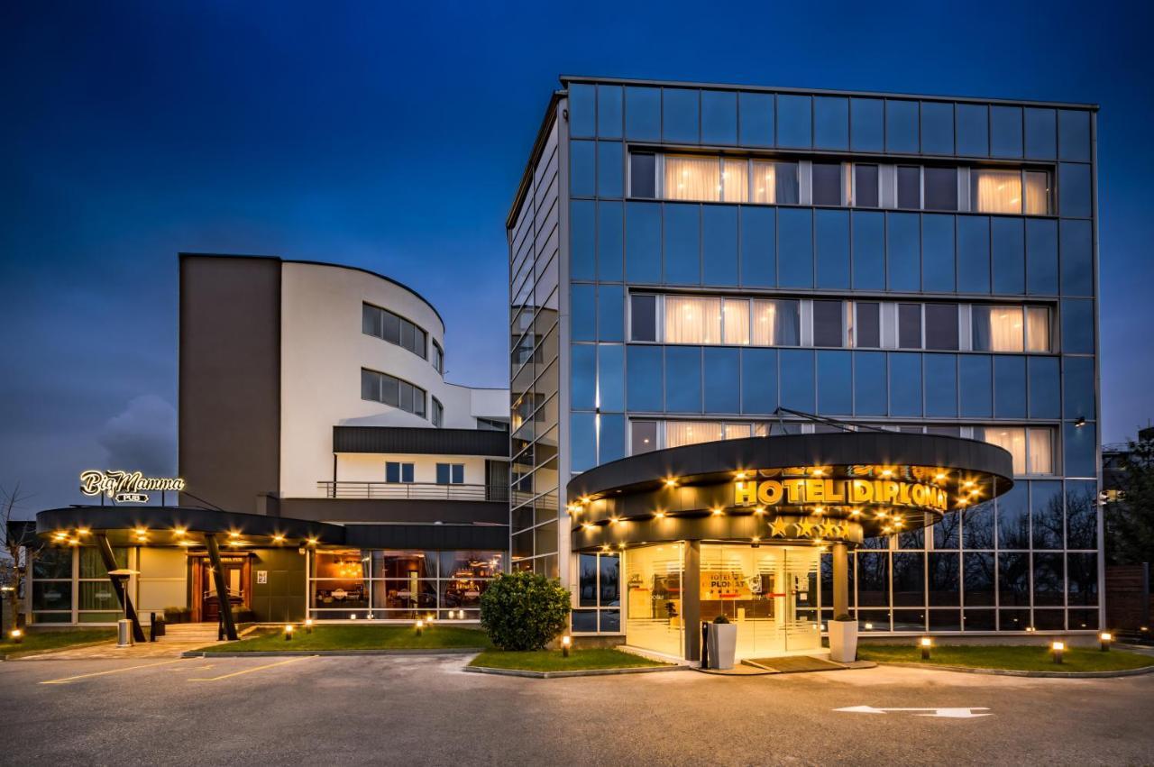 Hotel Diplomat Загреб Экстерьер фото